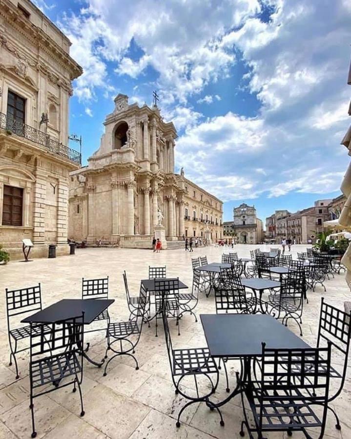 Ortigia Charme piazza Duomo Lejlighed Syracuse Eksteriør billede